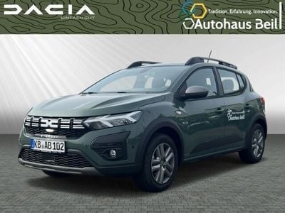 Gebraucht Dacia Sandero Expression 91 PS (66 kW) 2023 Safarigrüngrau Kleinwagen