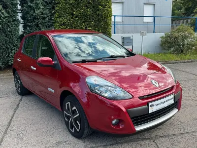 Gebraucht Renault Clio 75 PS (55 kW) 2009 Rot Kleinwagen