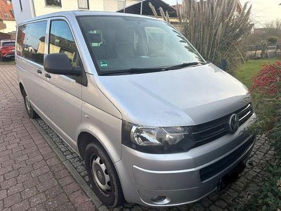 Gebraucht VW Multivan 140 PS (102 kW) 2014 Grau Van