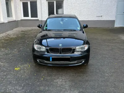Gebraucht BMW 118 143 PS (105 kW) 2010 Schwarz Kleinwagen