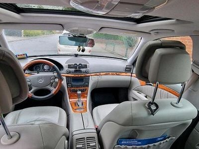 Mercedes E280