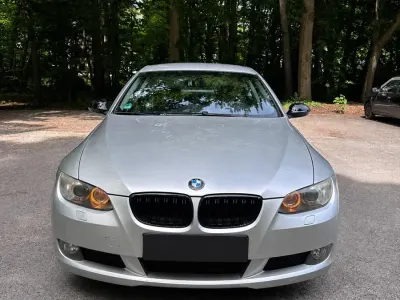 Gebraucht BMW 325 218 PS (160 kW) 2009 Grau Coupé