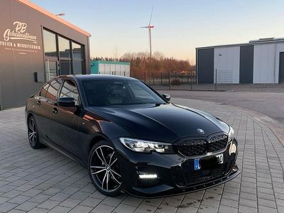 Gebraucht BMW 320 184 PS (135 kW) 2019 Schwarz Limousine