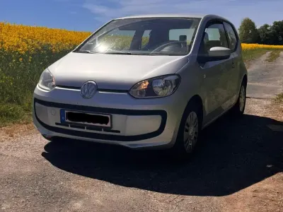 Second-hand VW up! 68 CP (50 kW) 2015 Argintiu Hatchback