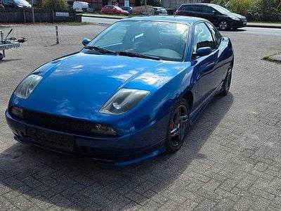 Begagnad Fiat Coupé 220 HK (161 kW) 1999 Blå Sportkupé
