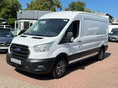 Gebraucht Ford Transit Trend 131 PS (96 kW) 2021 Weiß Pickup
