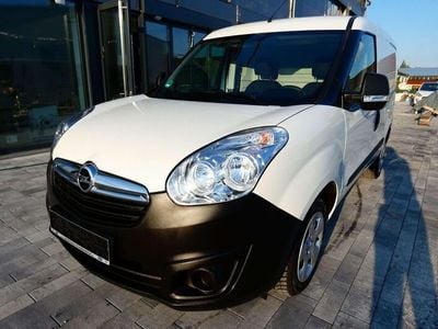Gebraucht Opel Combo 95 PS (69 kW) 2018 Polarweiss Van / Kleinbus