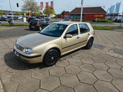 Gebraucht VW Golf IV 105 PS (77 kW) 2001 Gold Limousine