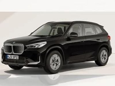Neu BMW iX1 150 kW (204 PS) 2026 Schwarz (schwarz uni) SUV