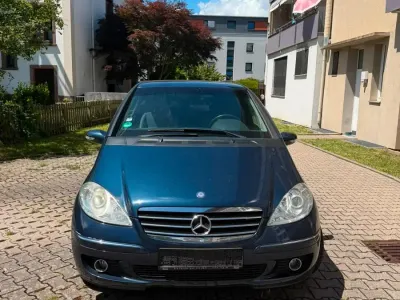 Gebraucht Mercedes A200 Avantgarde 136 PS (100 kW) 2008 Blau Kleinwagen