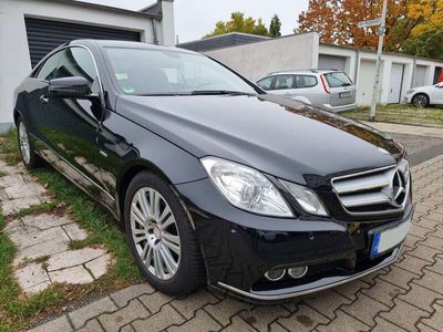 Mercedes E200