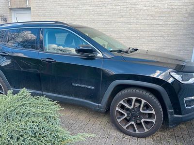 Gebraucht Jeep Compass 140 PS (102 kW) 2018 Schwarz SUV