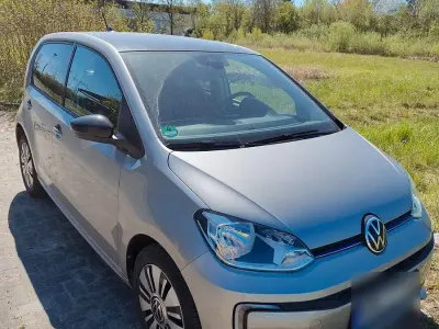 Occasion VW e-up! Style 61 kW (83 ch) 2021 Argent Citadine