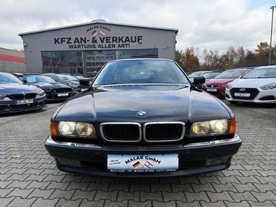 BMW 728