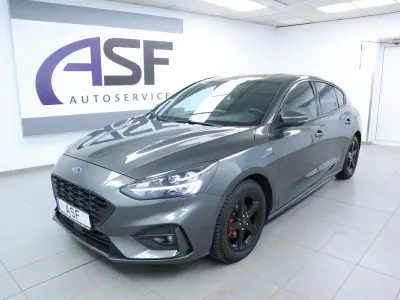 Gebraucht Ford Focus ST-Line X 155 PS (114 kW) 2021 Magneticgrau Limousine