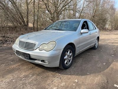 Gebraucht Mercedes C220 143 PS (105 kW) 2001 Silber Limousine