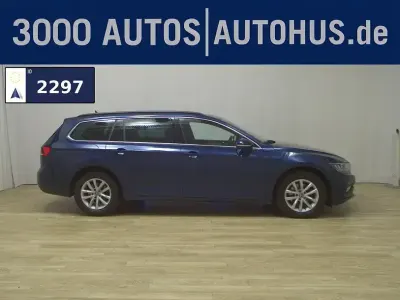 Gebraucht VW Passat Business 150 PS (110 kW) 2022 Blau Kombi