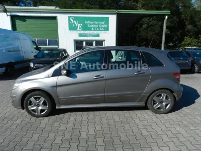 Gebraucht Mercedes B200 140 PS (102 kW) 2006 Grau Van / Kleinbus