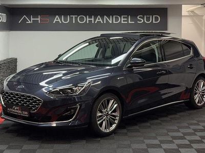 Grau Gebraucht 2020 Ford Focus Vignale Limousine | 20.499 € (Etwas zu teuer)