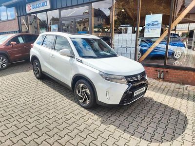 Weiß Neu 2025 Suzuki Vitara Comfort+ SUV | 29.300 € (Etwas zu teuer)