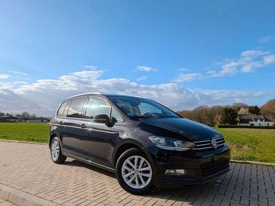 Second-hand VW Touran Allstar 110 CP (80 kW) 2016 Negru Monovolum