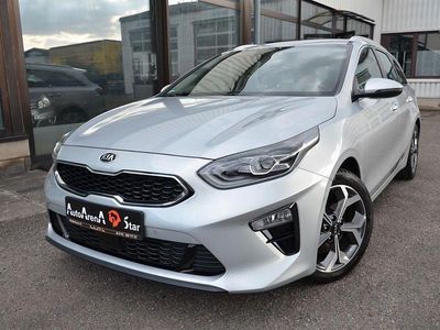 Silber Gebraucht 2021 Kia Ceed Kleinwagen | 15.990 € (Fairer Preis)