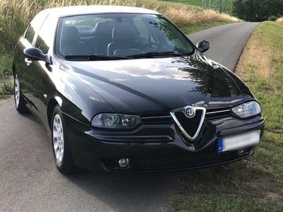 Alfa Romeo 156