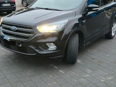 Gebraucht Ford Kuga ST-Line 150 PS (110 kW) 2019 Schwarz SUV