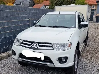 Gebraucht Mitsubishi L200 136 PS (100 kW) 2015 Weiß Pickup