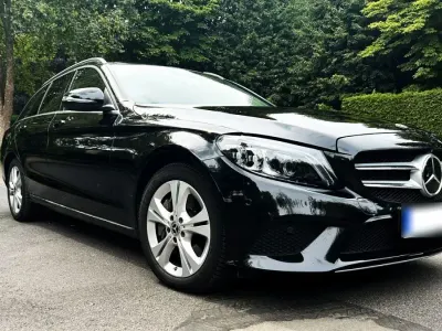 Gebraucht Mercedes C400 333 PS (244 kW) 2019 Schwarz Kombi