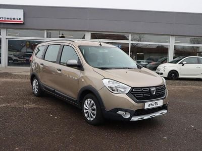 Gold Gebraucht 2020 Dacia Lodgy Stepway Van / Kleinbus | 12.590 € (Fairer Preis)