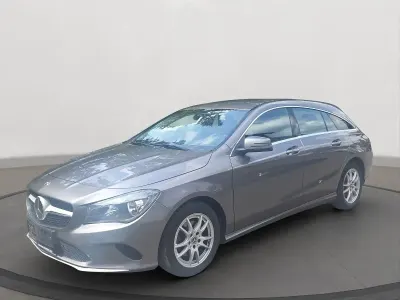 Gebraucht Mercedes CLA180 Shooting Brake 122 PS (89 kW) 2019 Grau Kombi