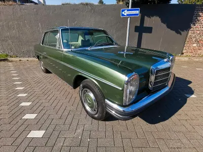 Second-hand Mercedes W114 185 CP (136 kW) 1972 Verde Coupe