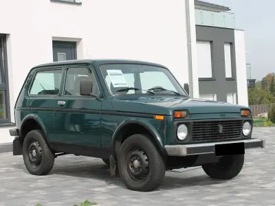 Gebraucht Lada niva 83 PS (61 kW) 2010 Grün SUV
