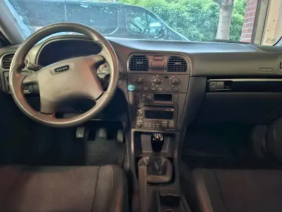 Gebraucht Volvo V40 115 PS (84 kW) 2001 Silber Kombi