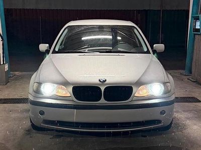 Gebraucht BMW 320 170 PS (125 kW) 2002 Silber Limousine