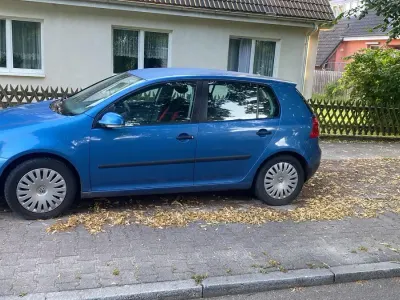 Gebraucht VW Golf 115 PS (84 kW) 2004 Blau Van / Kleinbus