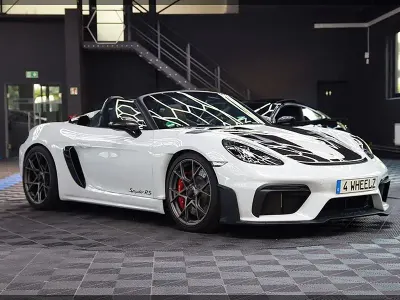 Gebraucht Porsche 718 500 PS (367 kW) 2025 Weiß Cabrio