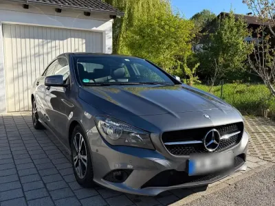 Gebraucht Mercedes CLA200 156 PS (114 kW) 2013 Grau Coupé