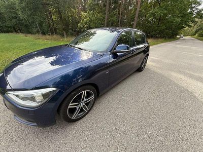 Second-hand BMW 118 Urban Line 143 CP (105 kW) 2012 Albastru Hatchback
