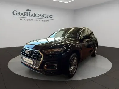 Gebraucht Audi Q5 S-Line 299 PS (219 kW) 2022 Mythosschwarz metallic SUV