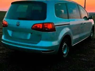 Gebraucht VW Sharan 140 PS (102 kW) 2013 Silber Van / Kleinbus