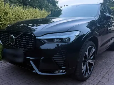 Gebraucht Volvo XC60 R-Design 197 PS (144 kW) 2022 Schwarz SUV