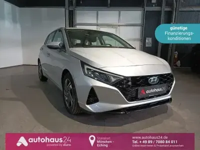 Gebraucht Hyundai i20 Trend 101 PS (74 kW) 2022 Silber Kleinwagen