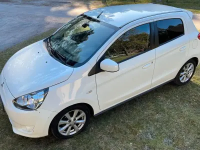 Gebraucht Mitsubishi Space Star 80 PS (58 kW) 2013 Weiß Van / Kleinbus