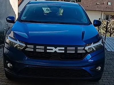 Gebraucht Dacia Sandero Expression 101 PS (74 kW) 2025 Blau Limousine