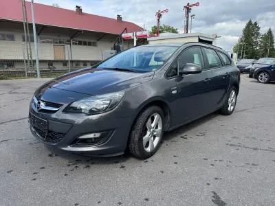 Używany Opel Astra Style 136 KM (100 kW) 2015 Szary Kombi