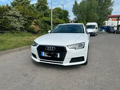 Gebraucht Audi A4 122 PS (89 kW) 2018 Weiß Limousine