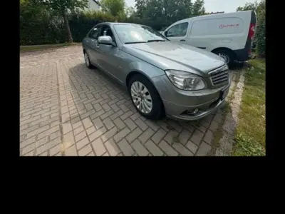 Gebraucht Mercedes C200 184 PS (135 kW) 2009 Grau Limousine