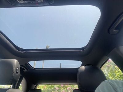 Mercedes B250e